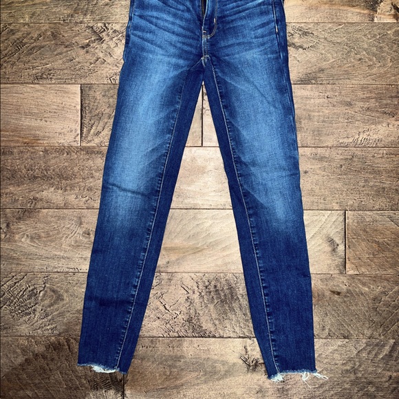 American Eagle- Hi-Rise jegging - Picture 2 of 3